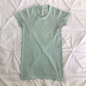 Lululemon swiftly tech  mint stripe size 6